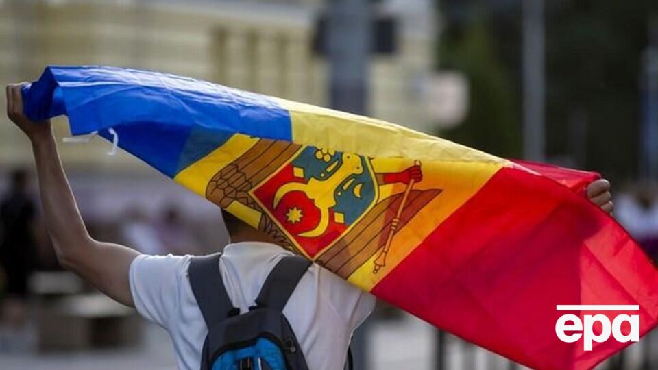 В администрации президета Молдовы объяснили, что "все истории о якобы достигнутых договоренностях об отправке войск – откровенная ложь"