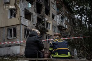 По информации ГСЧС, в Киеве четверо погибших и 13 пострадавших в результате ночной атаки РФ