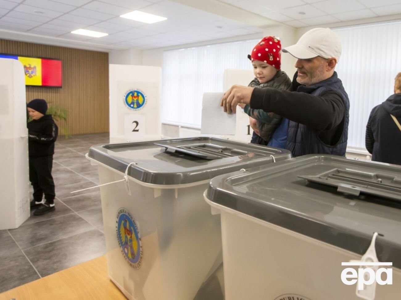 Виборчі дільниці закрили о 21.00