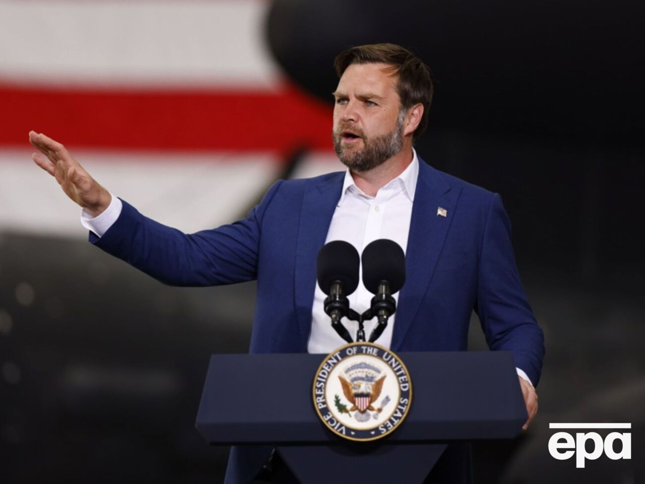 Вэнс объяснил, что Трамп будет решать, передавать ли Украине Tomahawk, исходя из интересов США