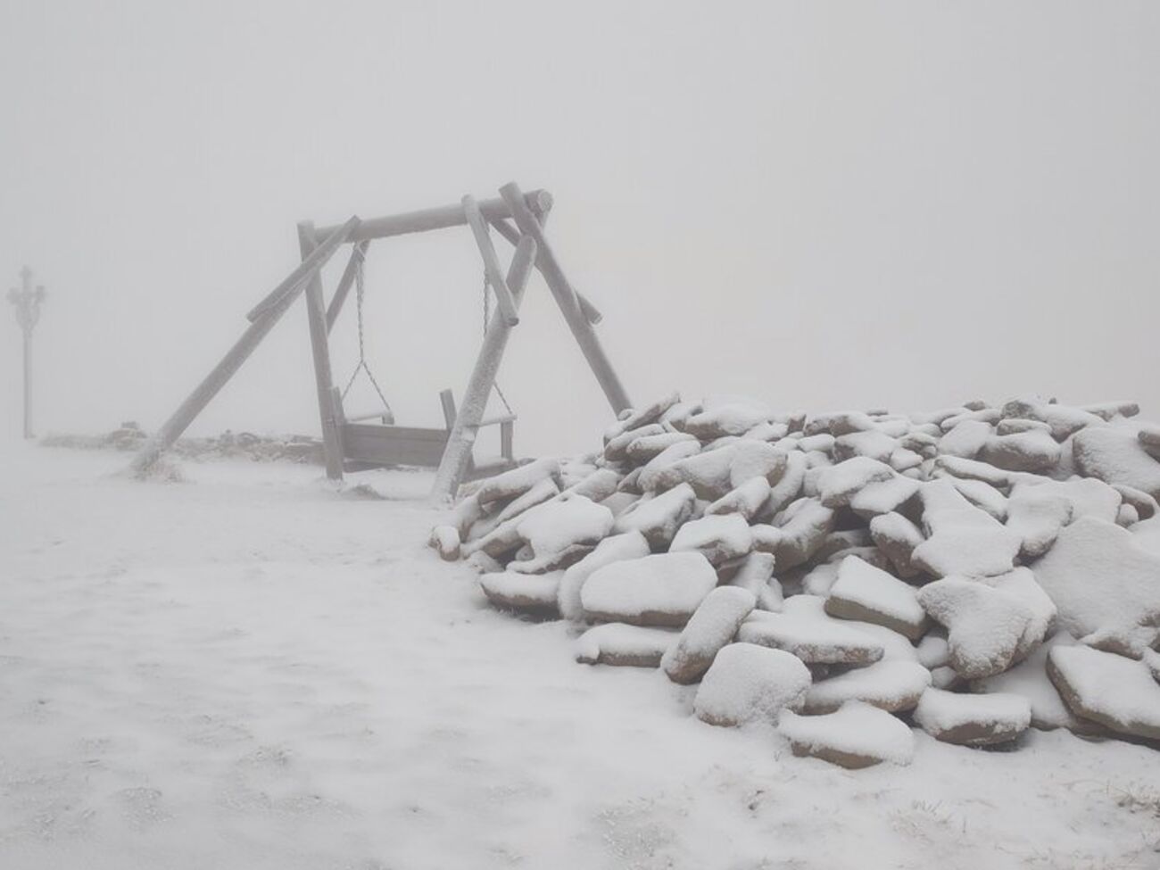 В горах уже мороз и снегопад