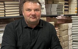 США начали гибридную войну чужими руками