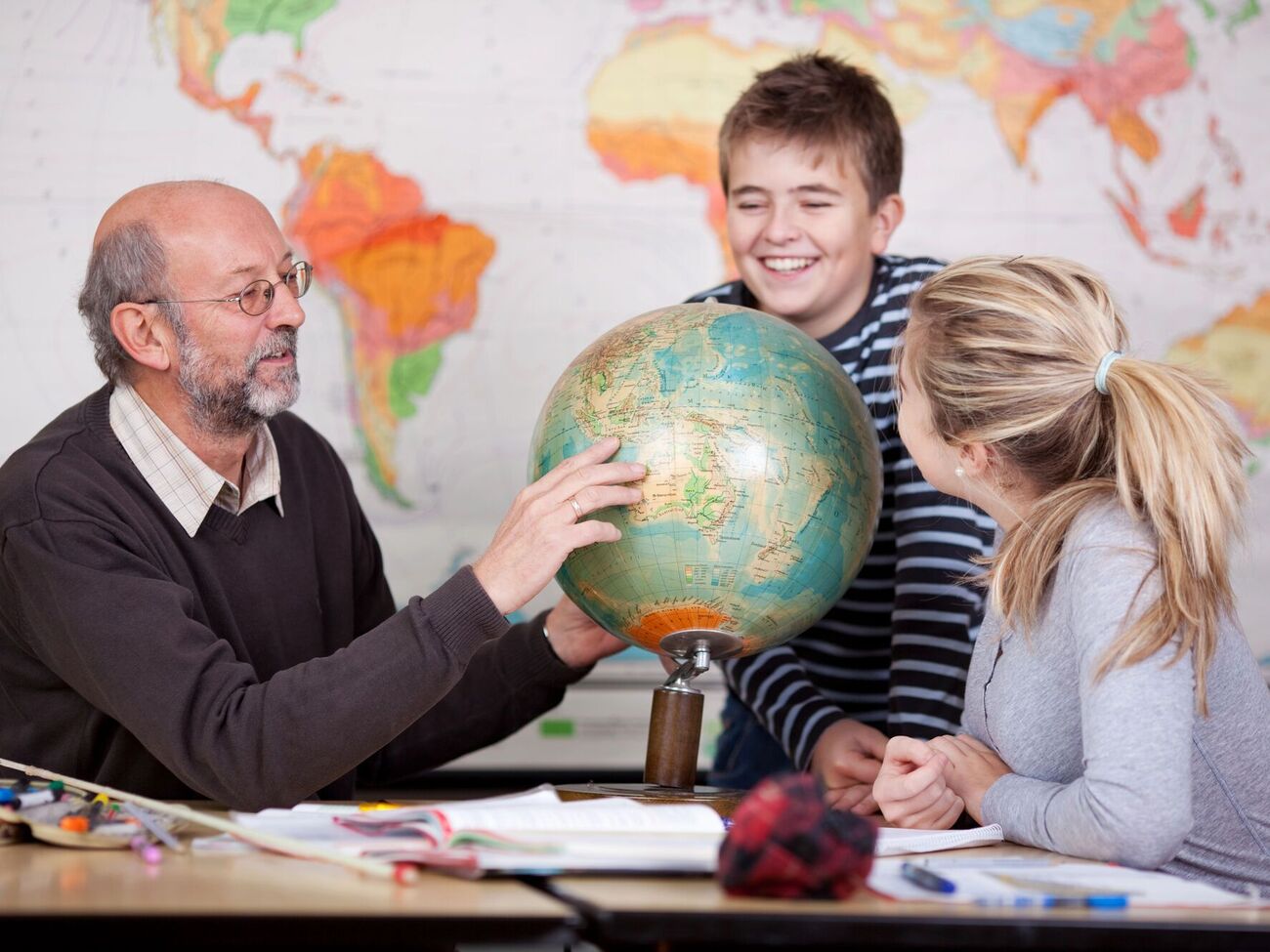 В комментариях к посту пользователи сети признались, что не знали правильные ответы