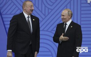 Політики зіткнулися перед початком параду