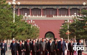 ЗМІ вважають першу спільну появу Путіна, Сі Цзіньпіна й Кім Чен Ина на публіці демонстрацією їхньої єдності