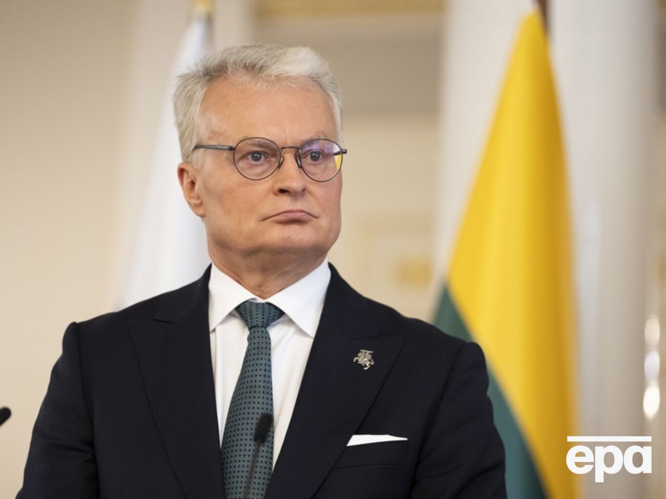 За даними платформи Flightradar24, літак із президентом вилетів із Гельсінкі о 19.10 і приземлився о 21.17