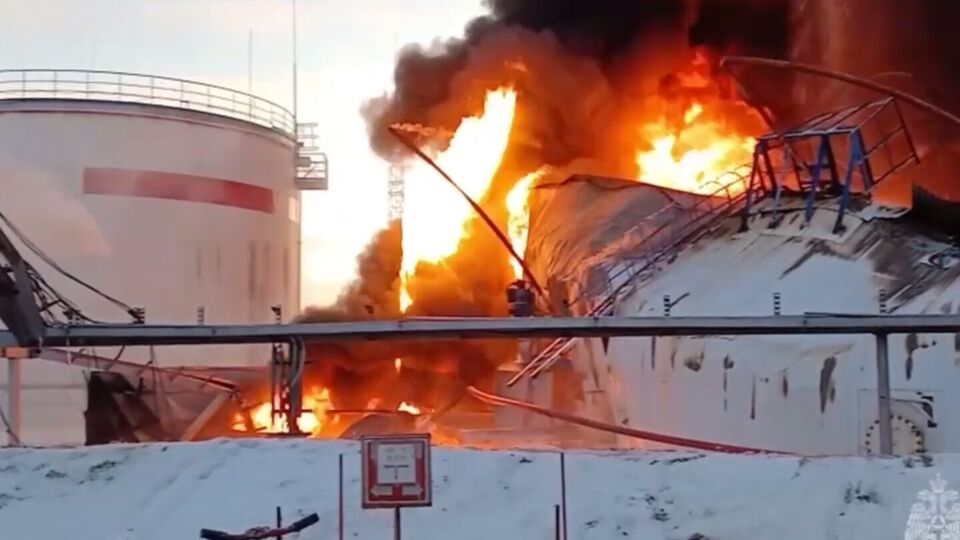 За оцінкою ЗМІ, від 15% до 20% виробництва палива в Росії виведено з ладу