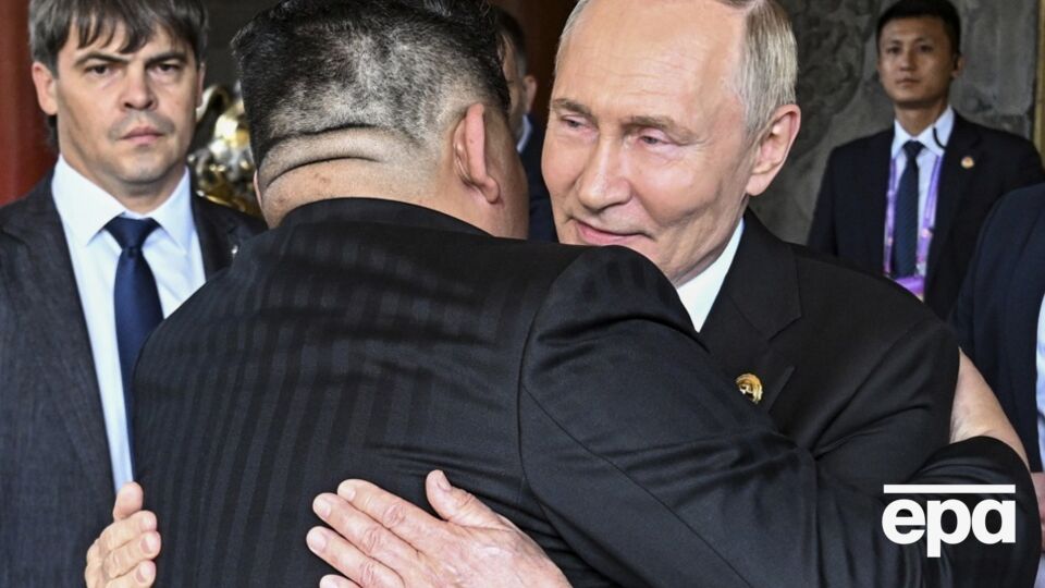 Ким Чен Ын впервые с 2019 года посетил Китай. Там он встретился с Путиным