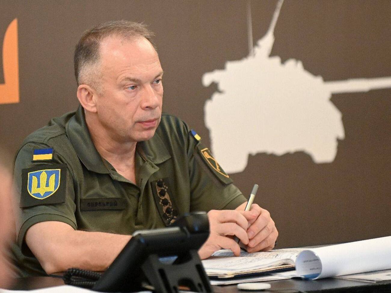 Сырский сообщил, что строят подземные укрытия