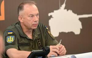 Сырский сообщил, что строят подземные укрытия