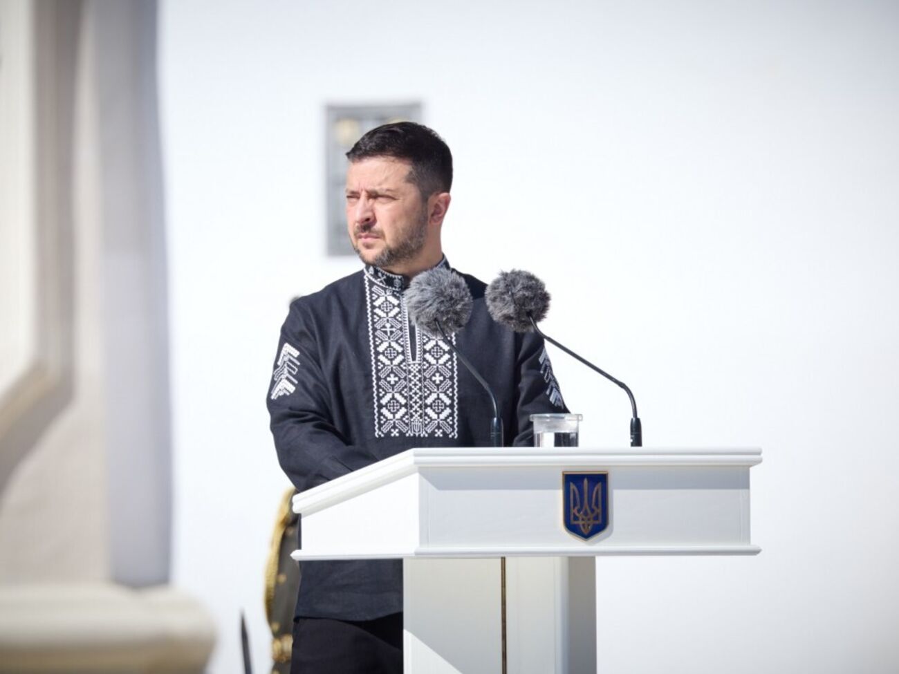 Украина настроена говорить с партнерами, чтобы у нее были свои гарантии безопасности, отметил Зеленский