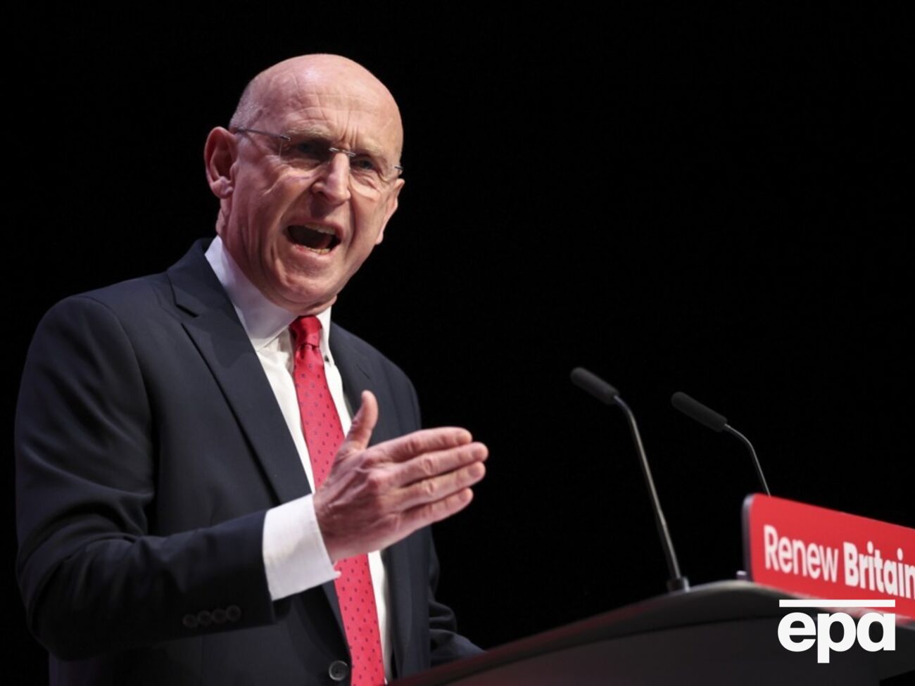 Хили призвал Путина "прекратить переговоры"