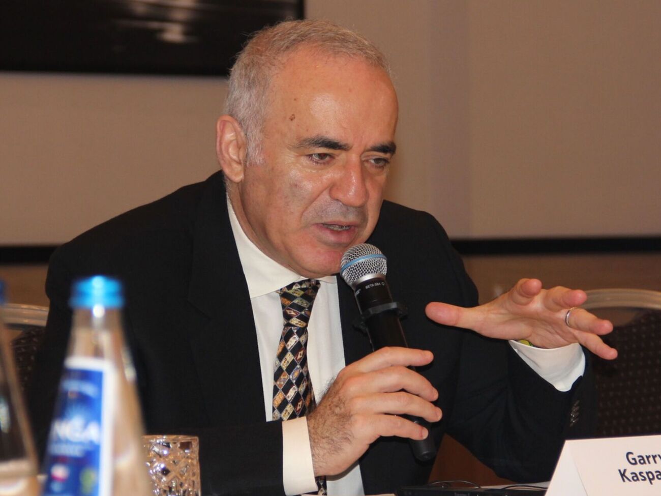 Сравнение Израиля с фашистской Россией – моральное преступление. Путин "решил бы вопрос" с Газой за день