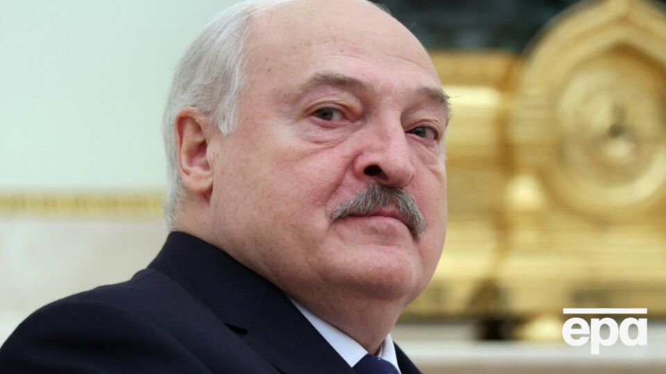 Зеленский назвал Лукашенко с Путиным "двумя стариками"