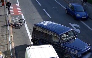 Сейчас пострадавший велосипедист находится в тяжелом состоянии в больнице, отметила полиция