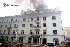 В результате атаки РФ в Днепре погиб мужчина, еще 20 человек получили ранения