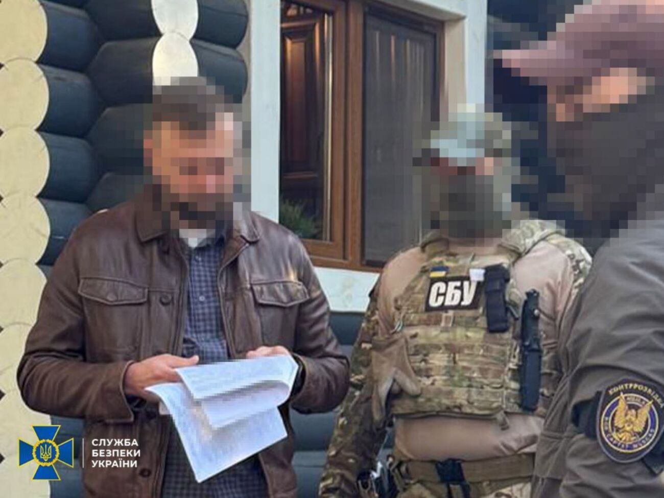 Сейчас проверяется информация о вероятной причастности "легализованных" россиян к разведывательно-подрывной деятельности спецслужб РФ, отмечает СБУ