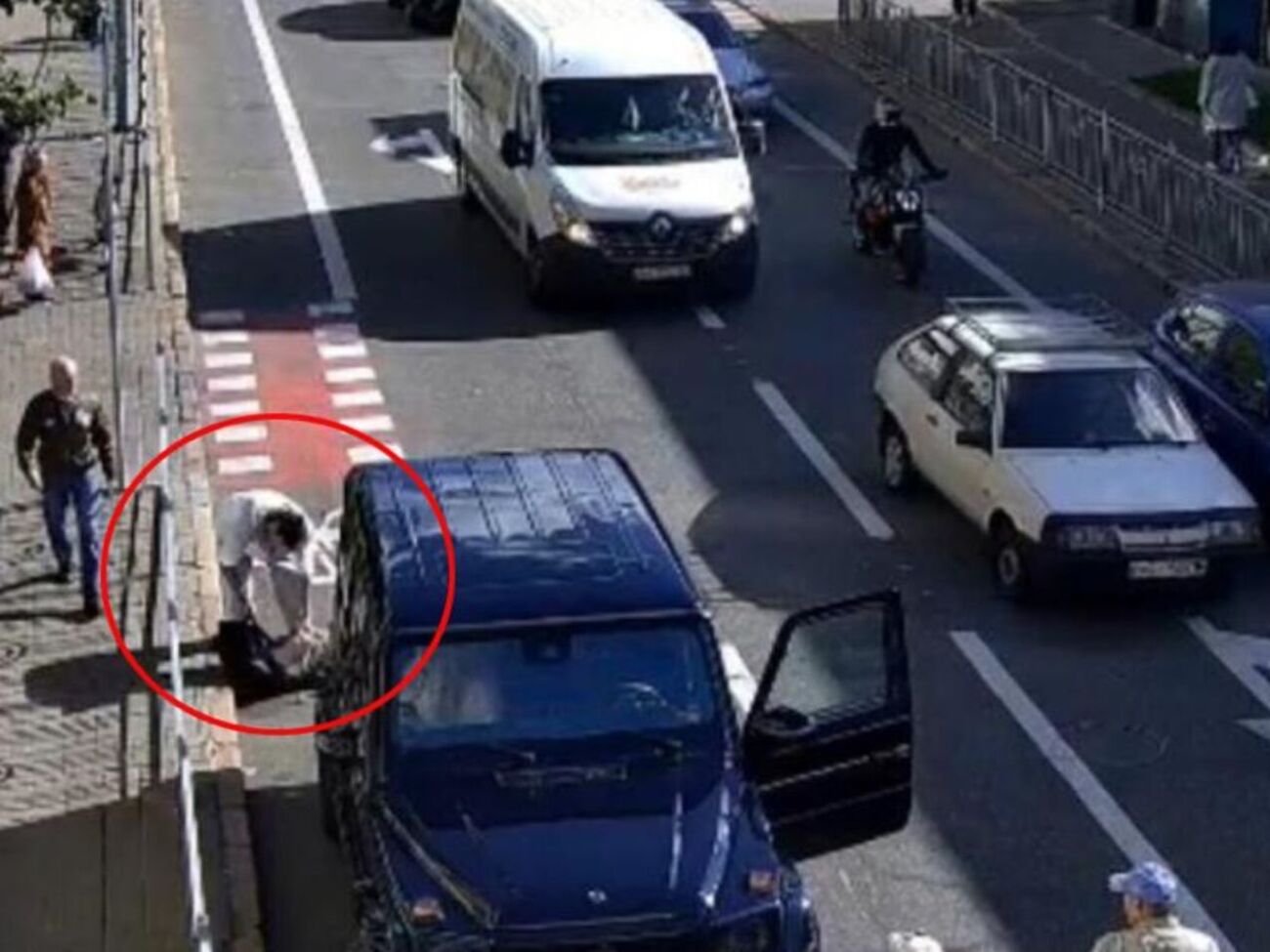 Прокуроры просили о содержании подозреваемого под стражей, однако суд назначил ночной домашний арест