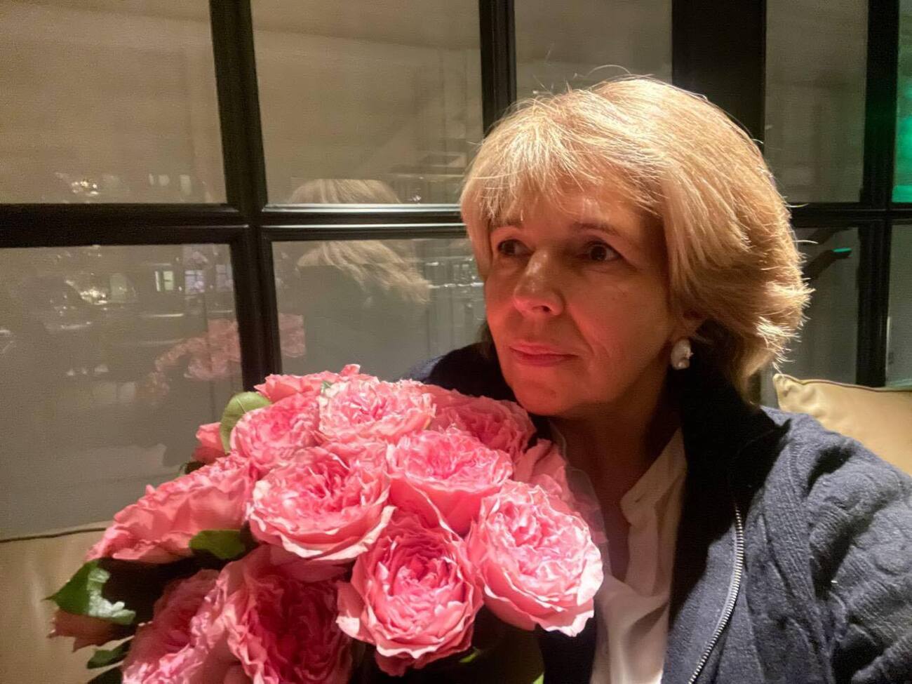 Беременная двойней, с двумя детьми – и в одно мгновение семья исчезла под обломками