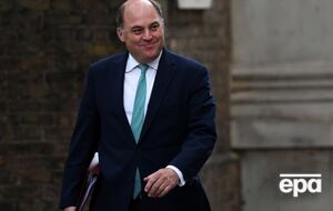 Воллес закликав дати Україні далекобійні ракети