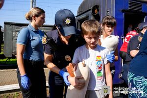 В зоне обязательной эвакуации остаются почти 2 тыс. украинских детей