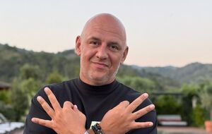 После того как бывшая подопечная обвинила Потапа в домогательствах, появились первые слухи о его разводе с Каменских