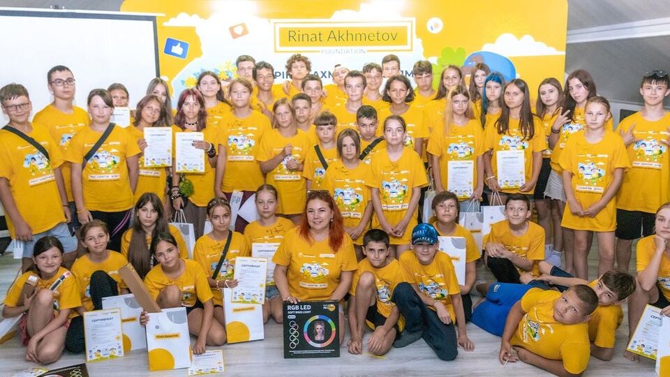 В кемпе состоялось награждение победителей всеукраинского конкурса эссе "Событие, которое изменило все. Сила помощи"