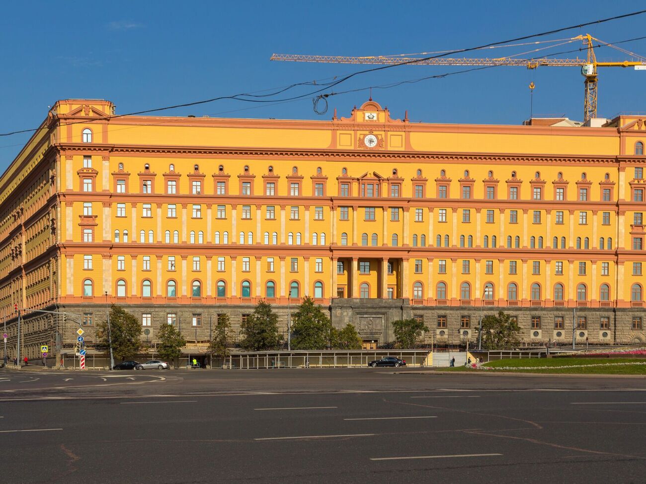 ФСБ будет контролировать только гражданские работы, отметили в СВР