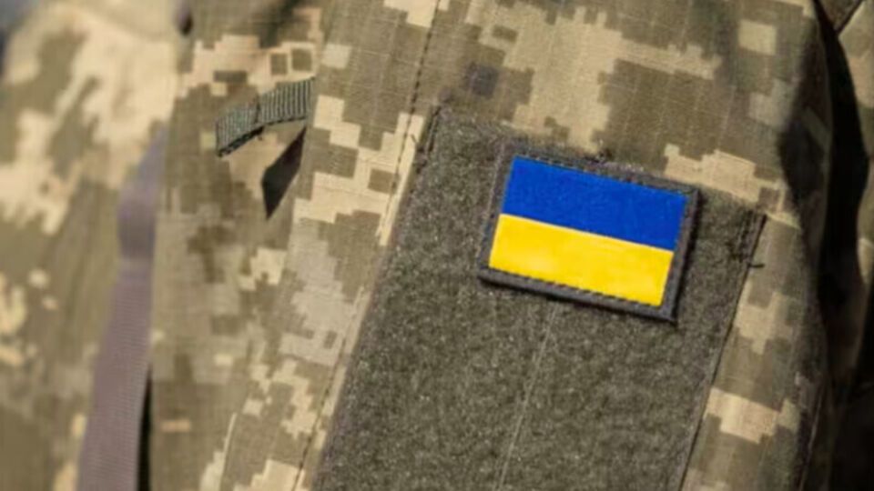 Военный расстрелял полицейских, а затем убил женщину и ее мать, ставших свидетелями преступления, информирует ГБР