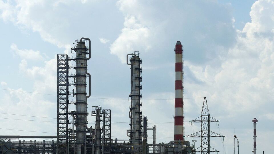 Дроны неоднократно атаковали Рязанский НПЗ