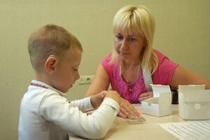 Аппараты с искусственным интеллектом, современные и инновационные, активно используются в слухопротезировании детей, отметила слухопротезист "Центра слуха"