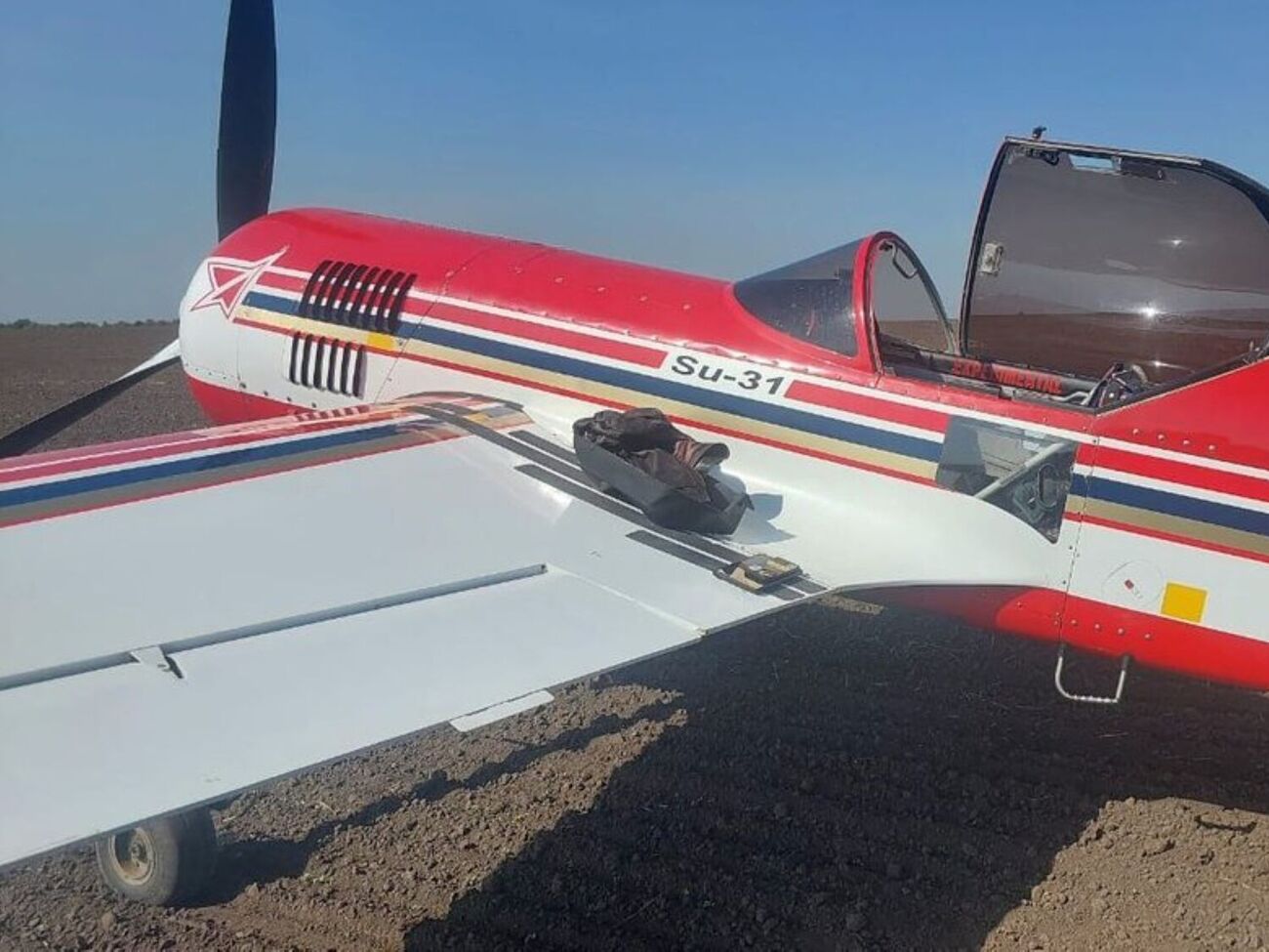 Причиной вынужденной посадки назвали неисправность двигателя