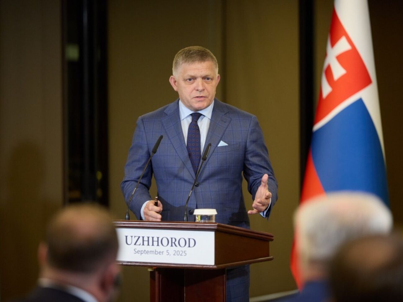 Фицо через три дня после переговоров с Путиным провел встречу с Зеленским