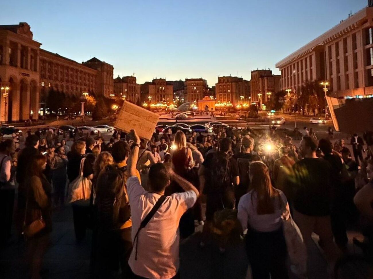 Организаторы акции требуют принять закон о военном омбудсмене и выступают против законопроектов №13260 и №13452