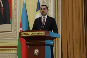 Гаджизаде объяснил, что страховые выплаты и требование компенсации за сбитый самолет – это разные вопросы