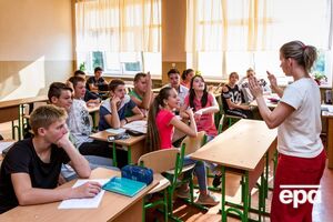 Перевод на бюджет возможен для детей погибших защитников Украины и других категорий