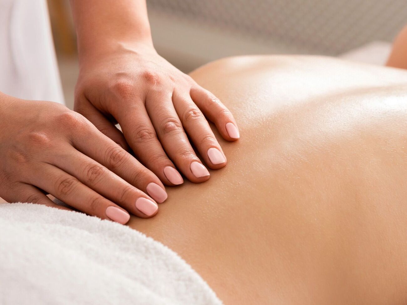 Вартість чухання спини становить приблизно $75 за 30 хвилин і $130 – за годину, для пар дорожче