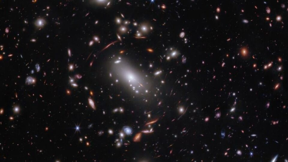 Астрономы заметили в космосе необычный объект