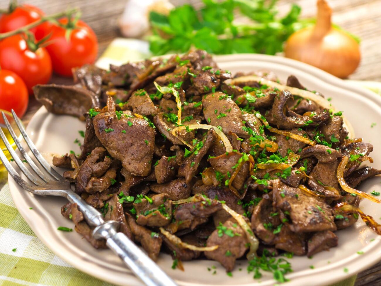 Для страви візьміть 800 г свинячої печінки