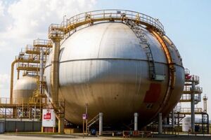 На НПЗ уничтожен важный для переработки нефти объект