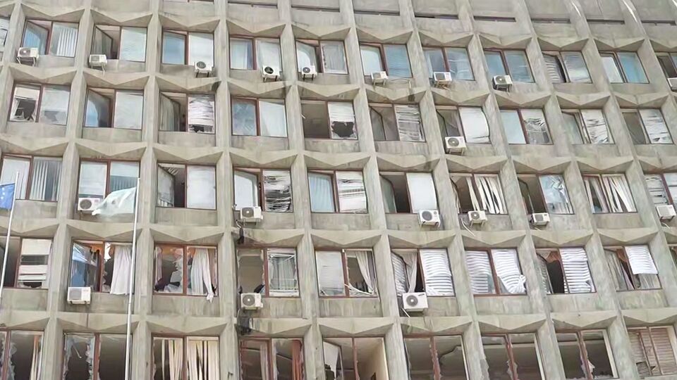 Окупанти пошкодили адміністративну будівлю