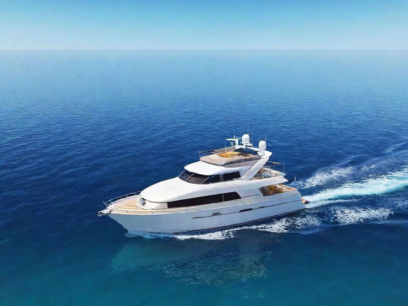 Яхта ушла под воду