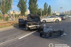 От удара Audi загорелся, его водитель и пассажир погибли на месте, рассказали в полиции Киева