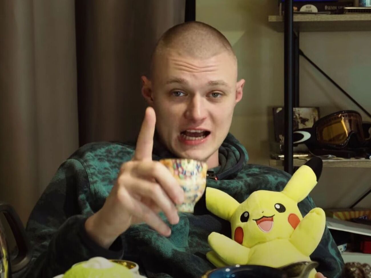 Коля Залипуха, Оля Филева и еще 20 блогеров незаконно рекламировали казино, сообщило PlayCity