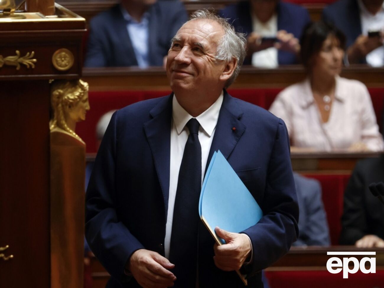 Правительство Байру уйдет в отставку после девяти месяцев пребывания у власти во Франции