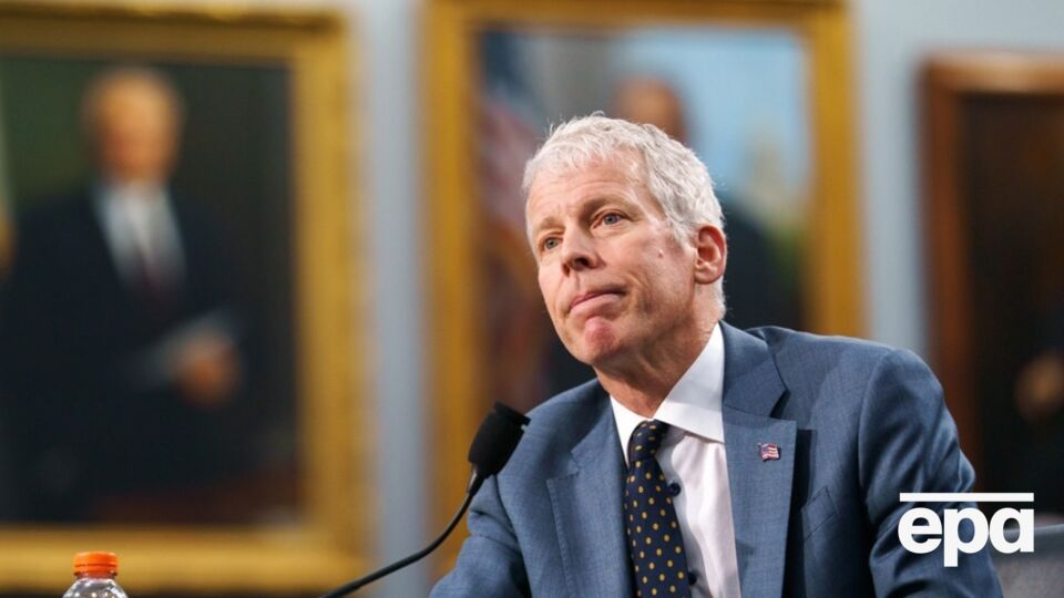 Торговля ЕС с РФ финансирует "военную машину" Путина, отметил Райт