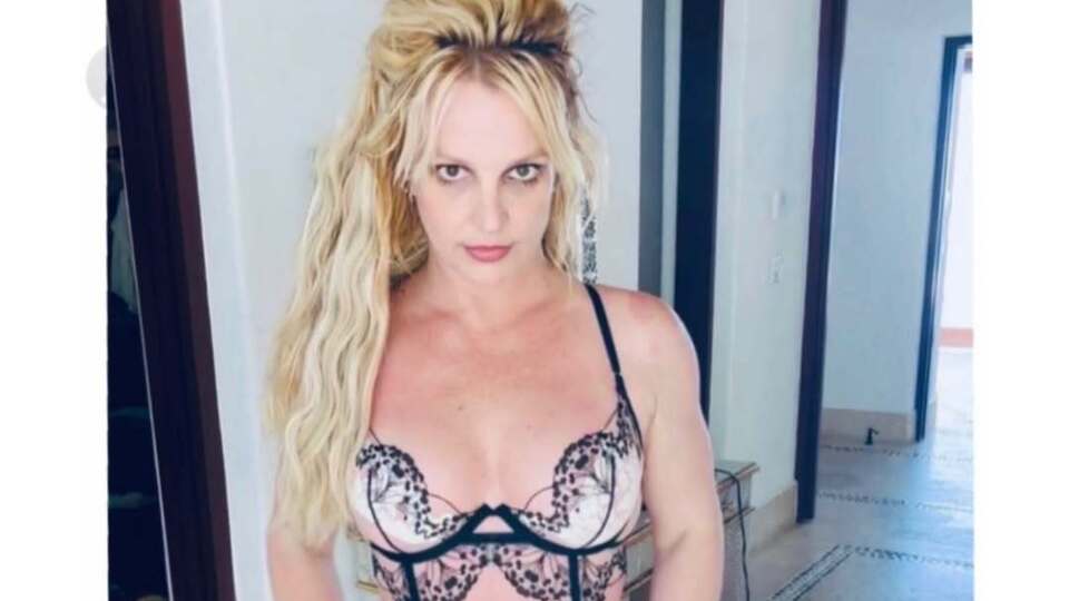 Спірс: У мене своя дівоча вечірка у ванній!