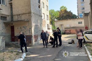 Нацполіція: Жінка народила донечку й одразу ж викинула її з вікна на вулицю