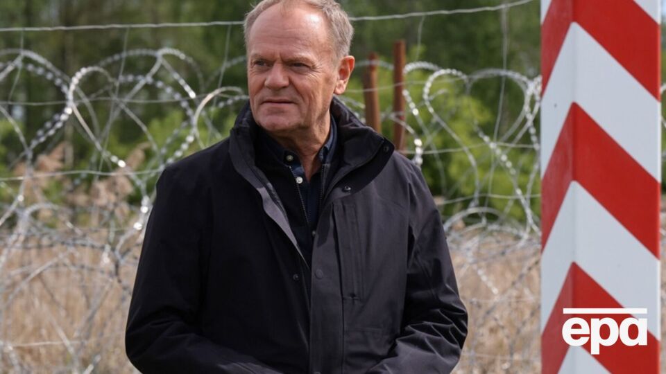 Туск объяснил, что решение о закрытии границ связано с военными учениями в Беларуси