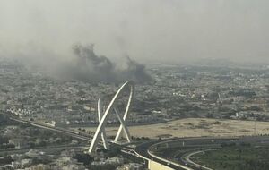 В результате удара Израиля в Дохе погиб один из лидеров ХАМАС, сообщили СМИ